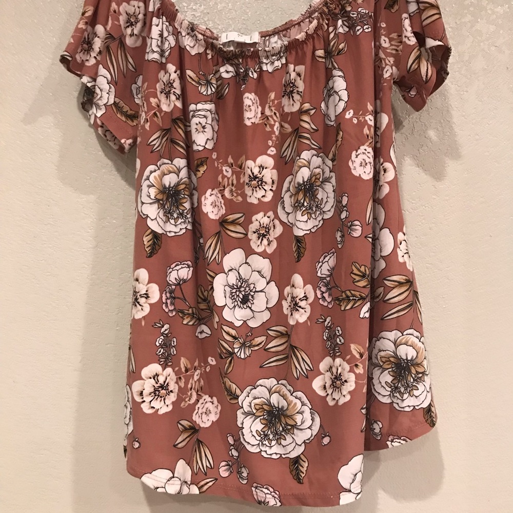 Cute flower shirt off the shoulder - Picture 2 of 2